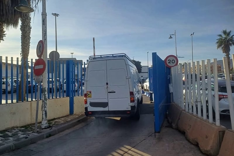 camion-melilla-nador1.jpg